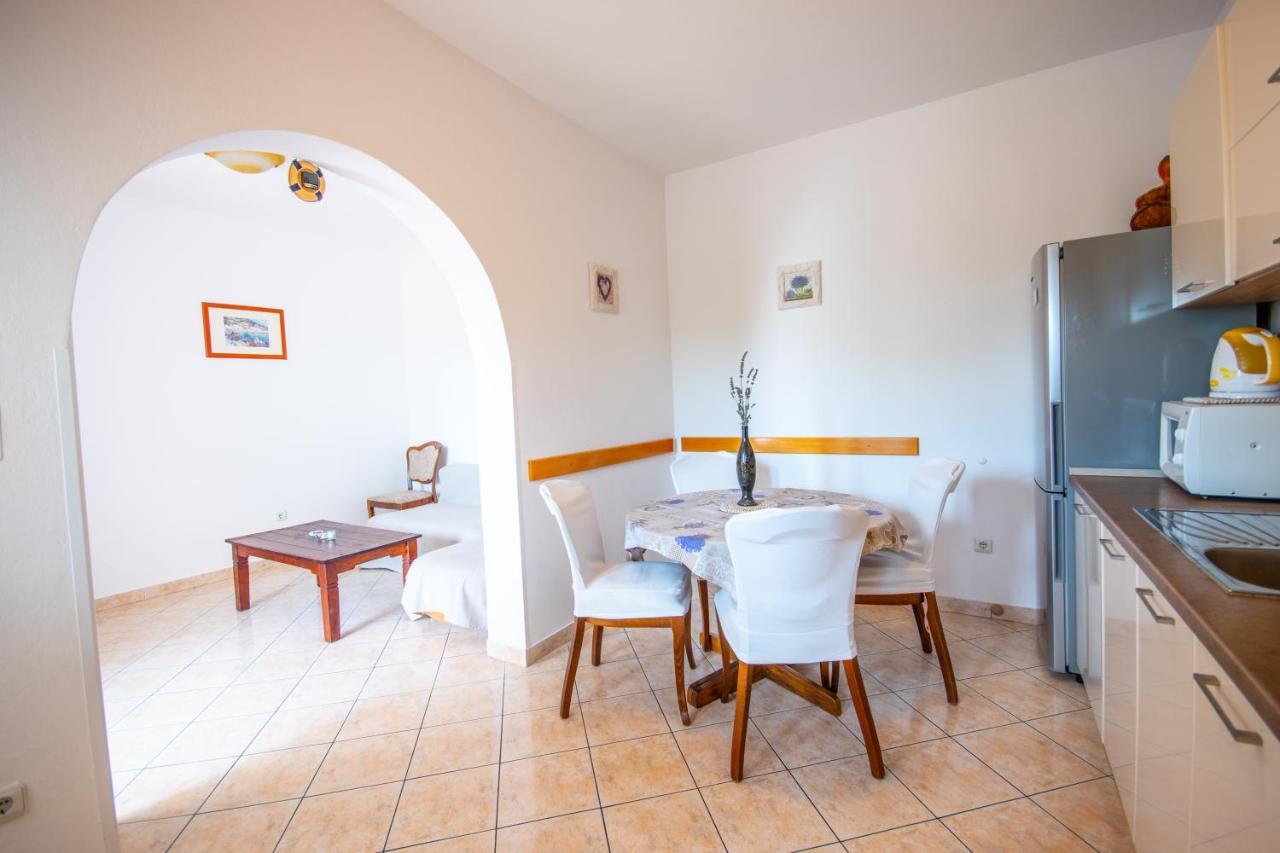 Apartment Franic Podstrana